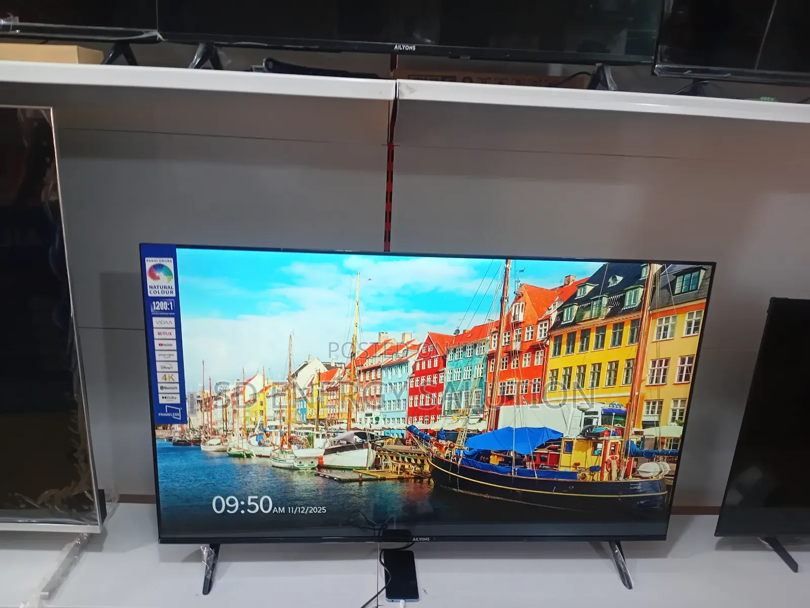Ailyons 55" Infinityvision Series