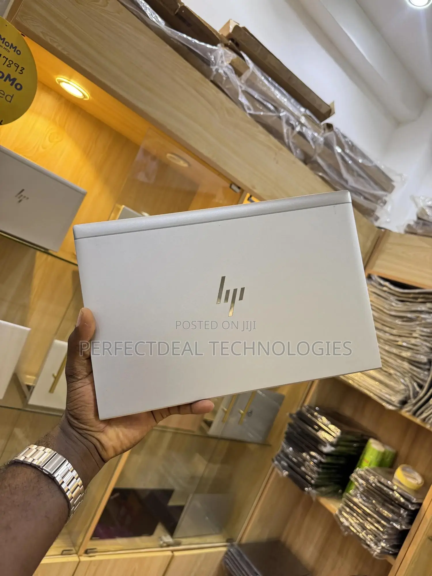 New Laptop HP EliteBook 830 G8 8GB Intel SSD 256GB