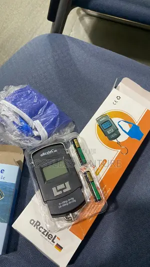 Arcziel Electronic Hanging Scale (With Baby Pants)