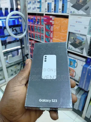 New Samsung Galaxy S23 256 GB
