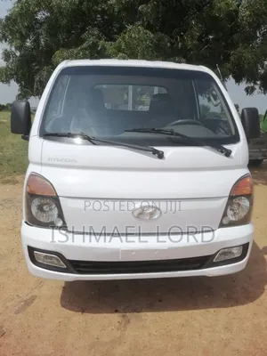 Hyundai H1 2015 White