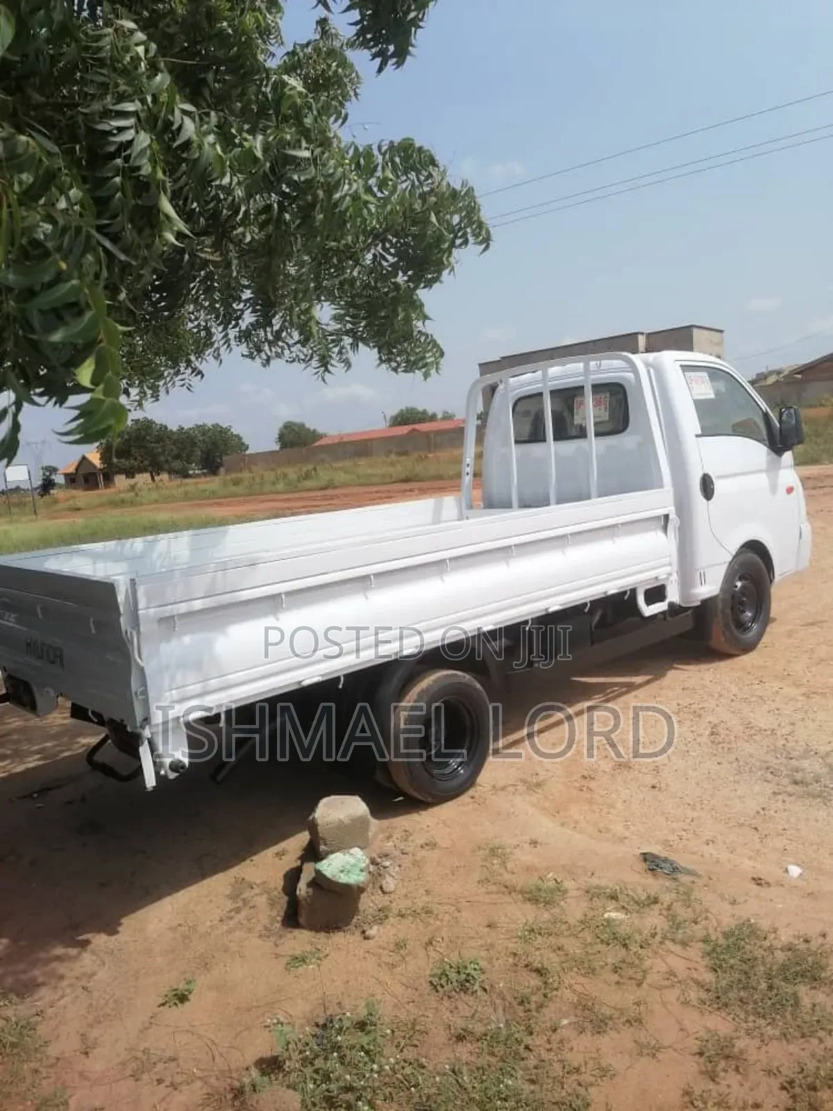 Hyundai H1 2015 White