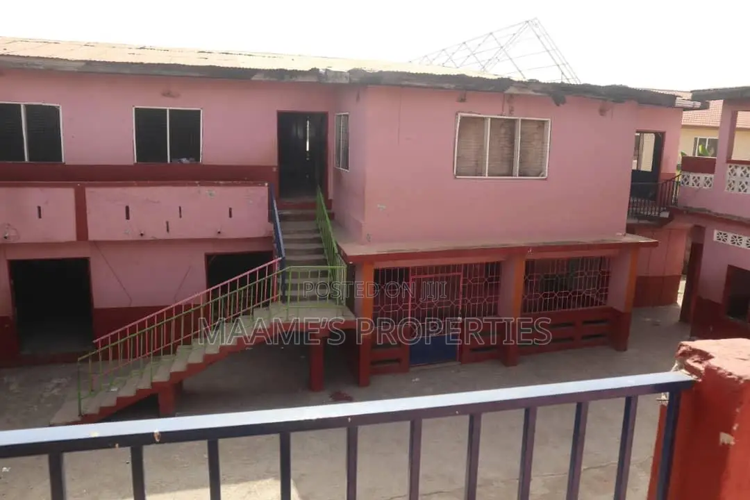 A School for Sale at Kumasi Awhiwaa, 8 Bedrooms in Total