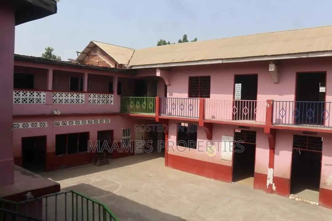 A School for Sale at Kumasi Awhiwaa, 8 Bedrooms in Total