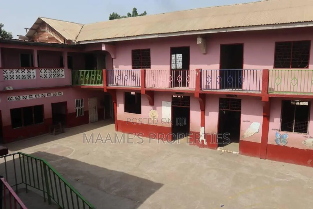 A School for Sale at Kumasi Awhiwaa, 8 Bedrooms in Total