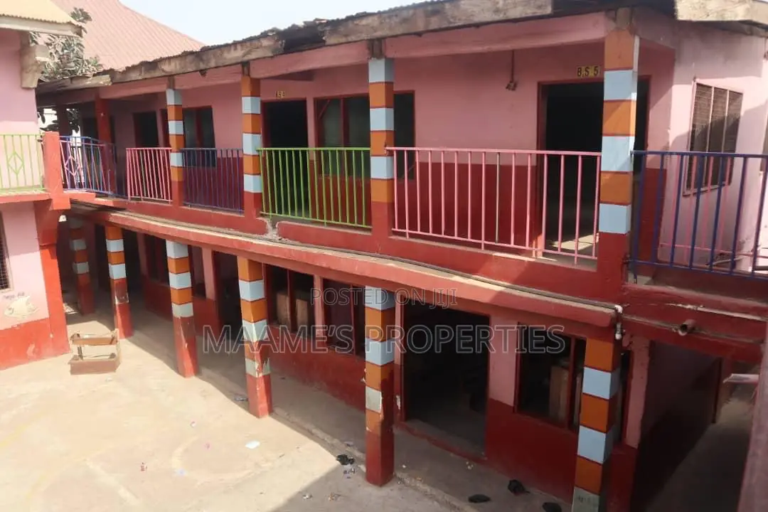 A School for Sale at Kumasi Awhiwaa, 8 Bedrooms in Total