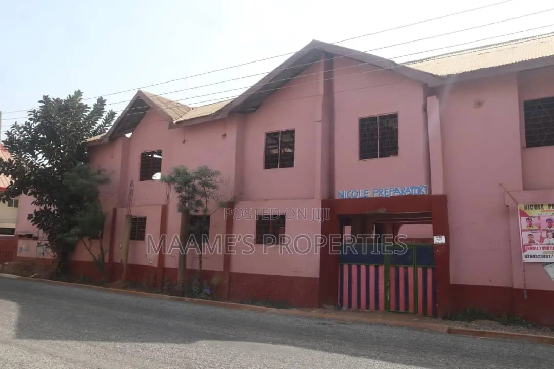 A School for Sale at Kumasi Awhiwaa, 8 Bedrooms in Total