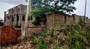 8bdrm Mansion in Kwabenya for sale
