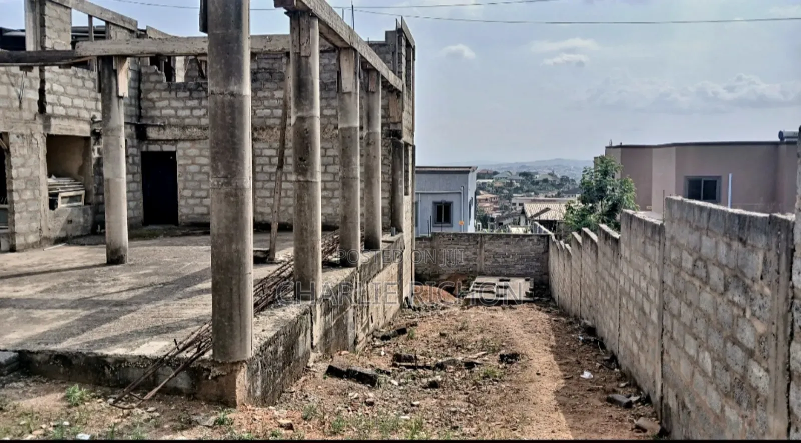 8bdrm Mansion in Kwabenya for sale