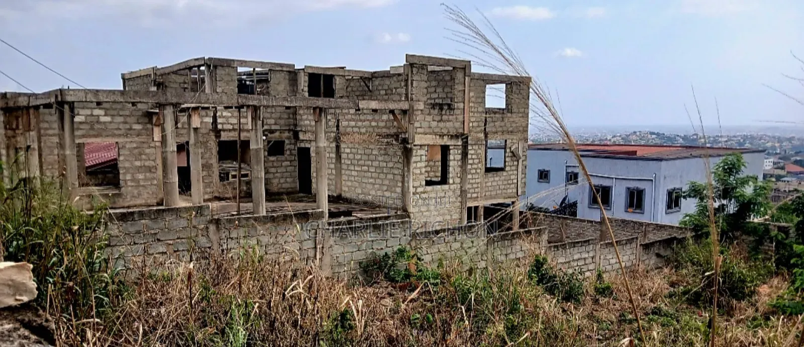 8bdrm Mansion in Kwabenya for sale