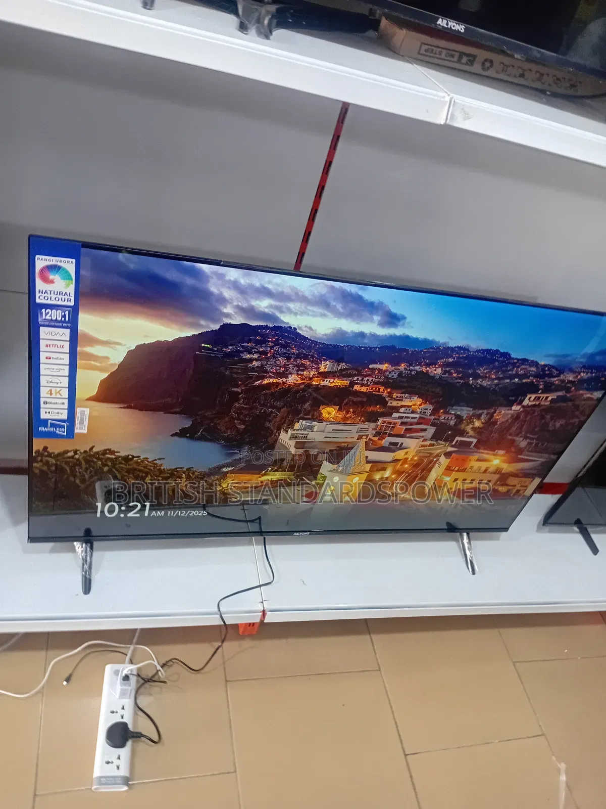 Smart Entertainment Starts With Ailyons 55”