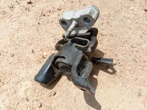 Toyota Voxy Engine Seat
