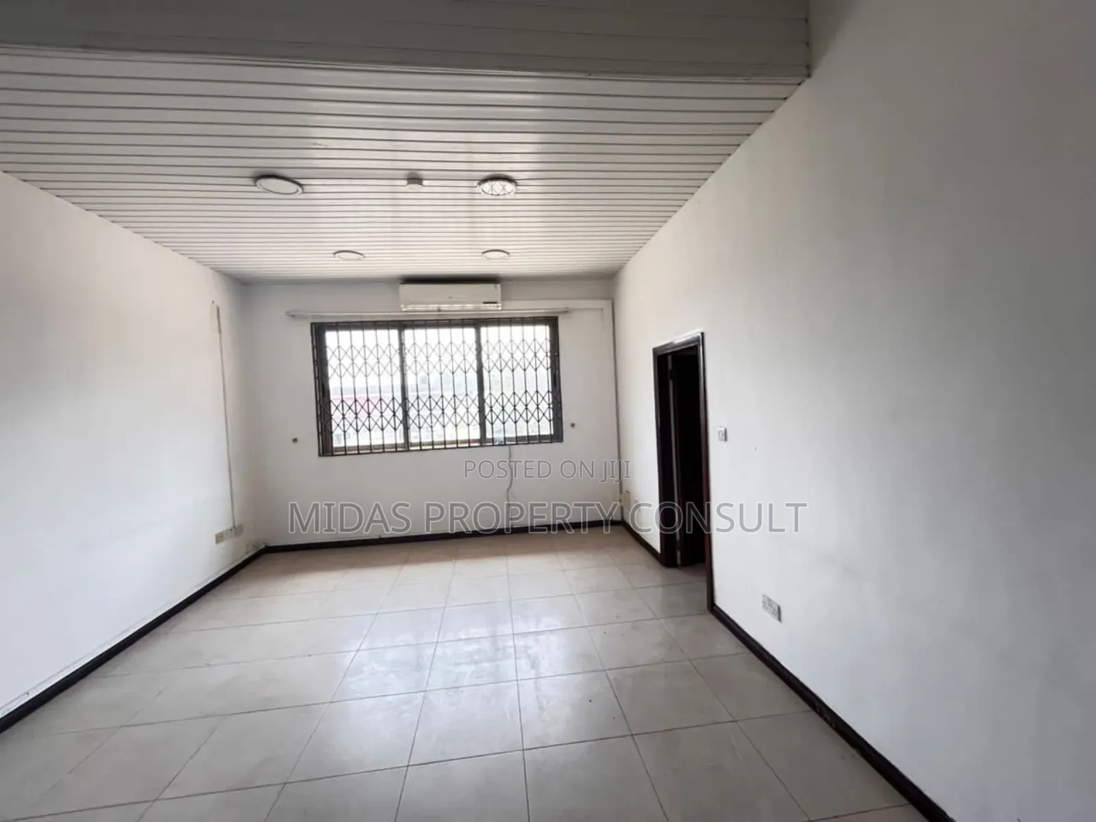 5bedroom Self Compound to Let for Office Use at Ridge
