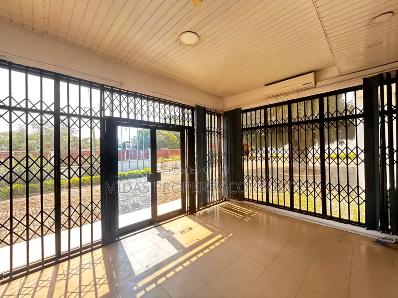 5bedroom Self Compound to Let for Office Use at Ridge