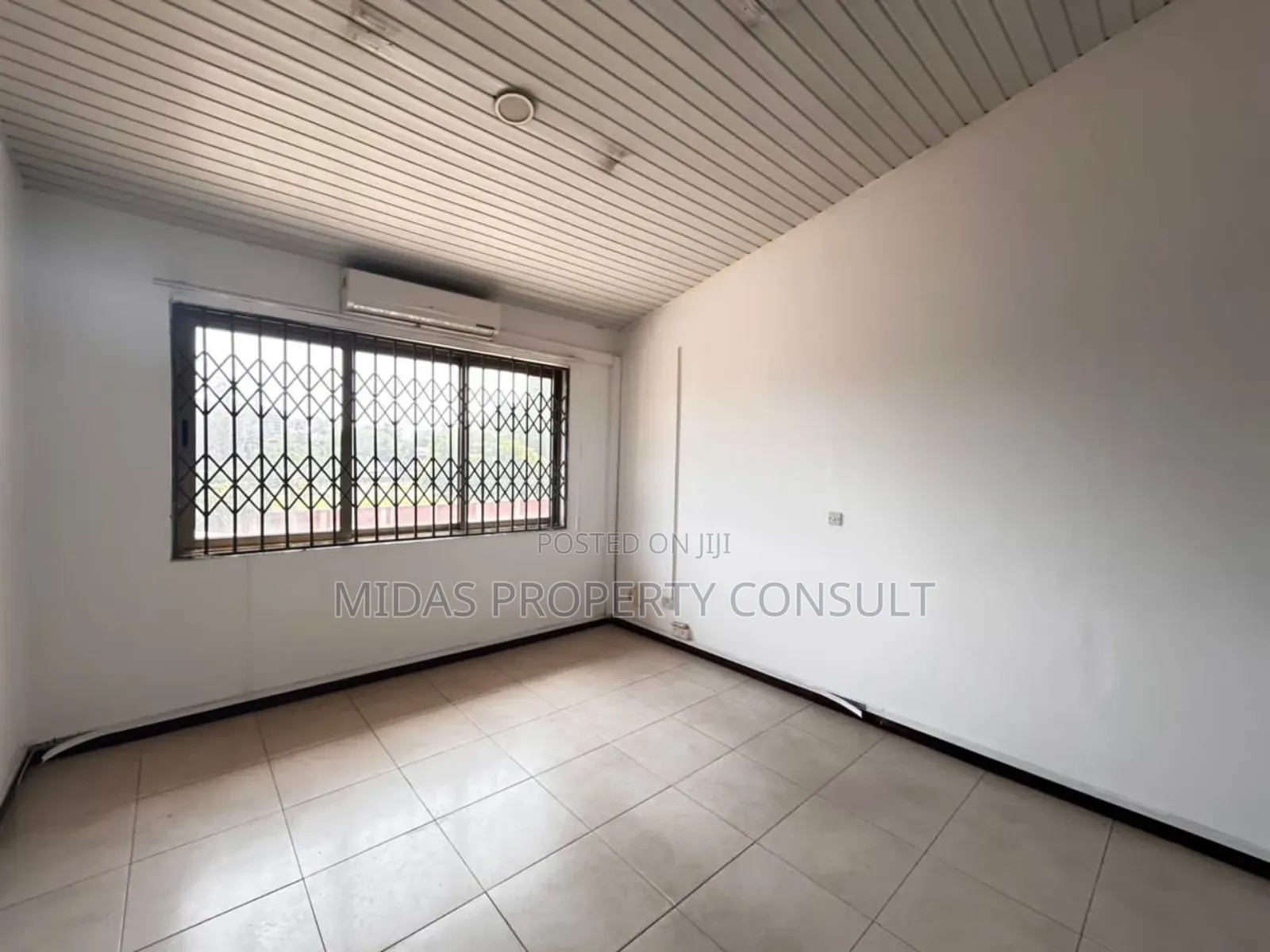 5bedroom Self Compound to Let for Office Use at Ridge