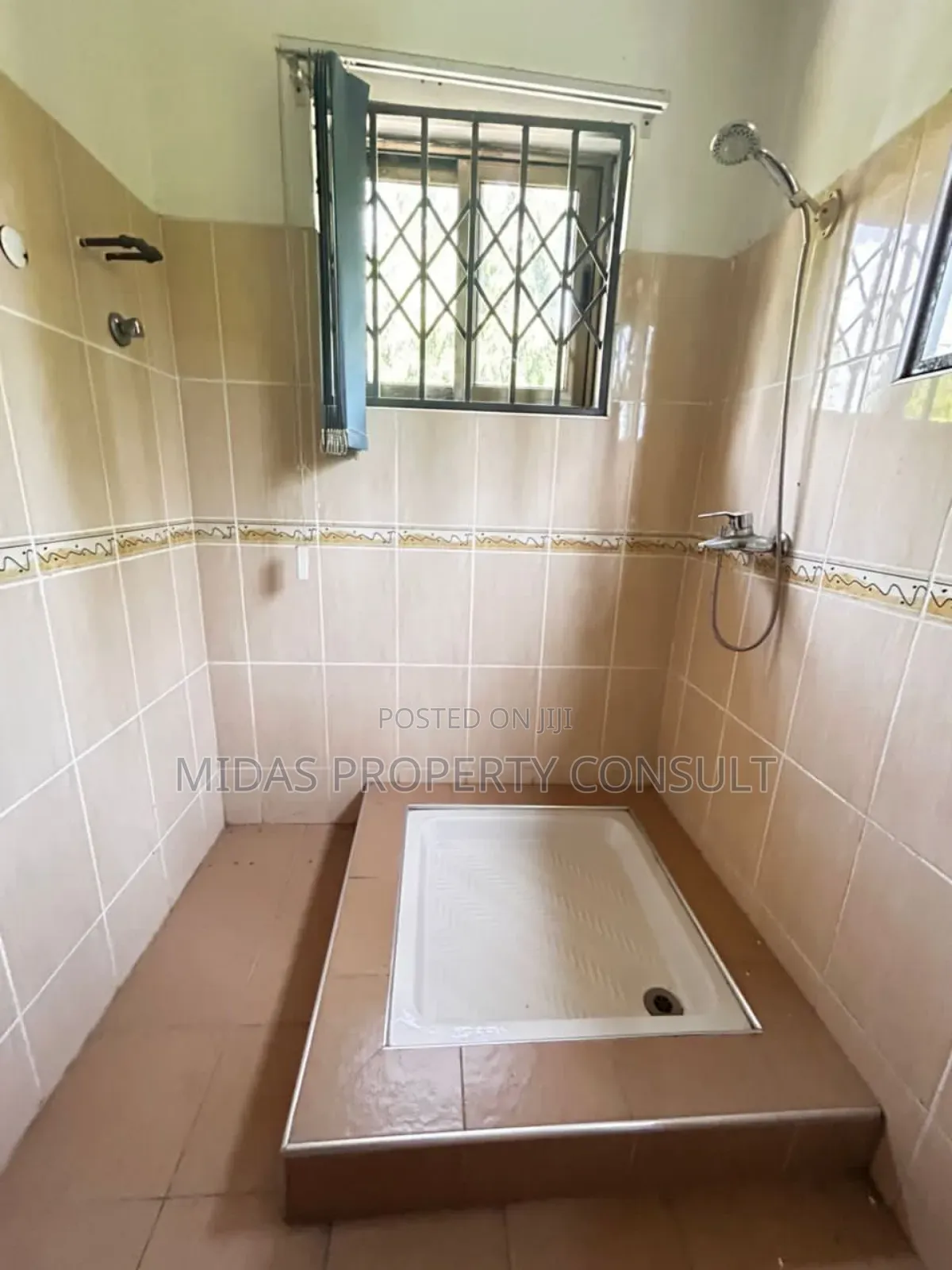 5bedroom Self Compound to Let for Office Use at Ridge