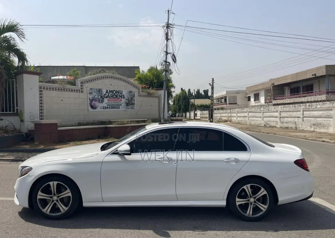 Mercedes-Benz E300 2017 Pearl