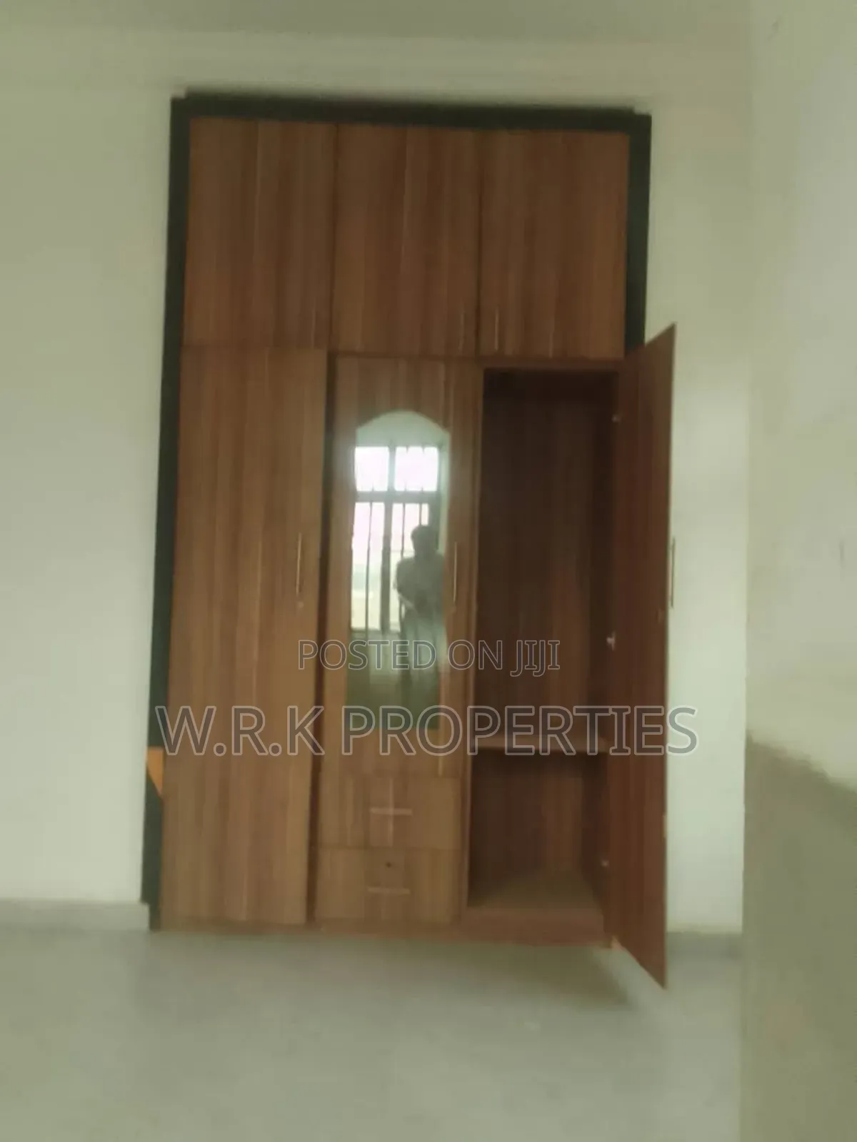 3bdrm House in Lartey  Gas Dvla, New-Juaben Municipal for rent