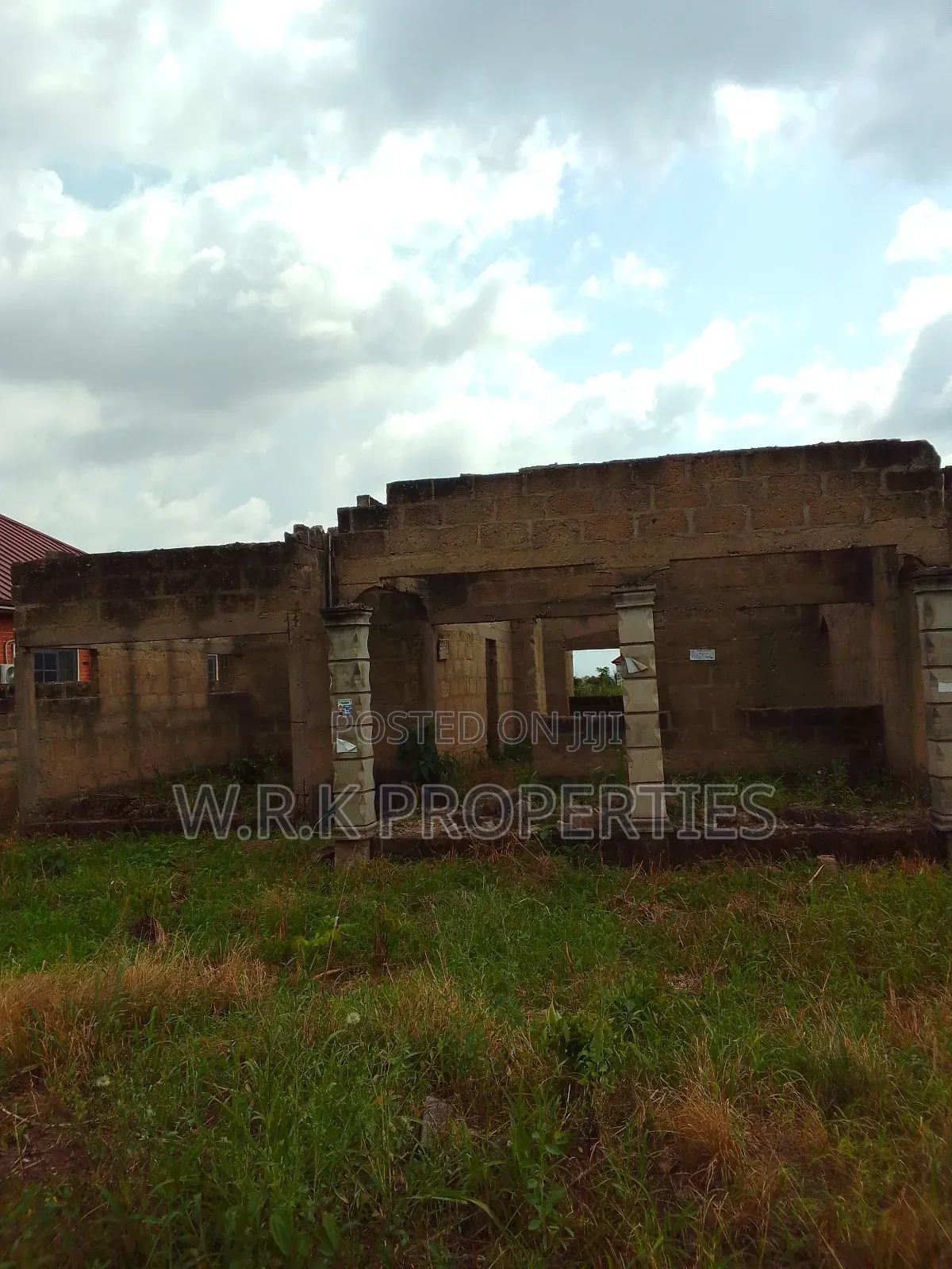 4bdrm House in Pastoria,Akordum, New-Juaben Municipal for sale