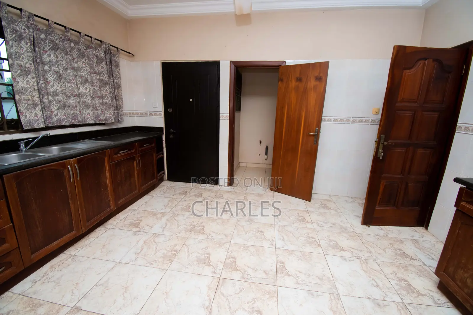 4bdrm House in Cdf Agency, Frafraha for rent