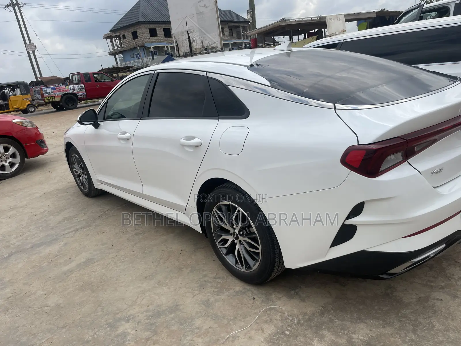 Kia K5 LX 2022 White