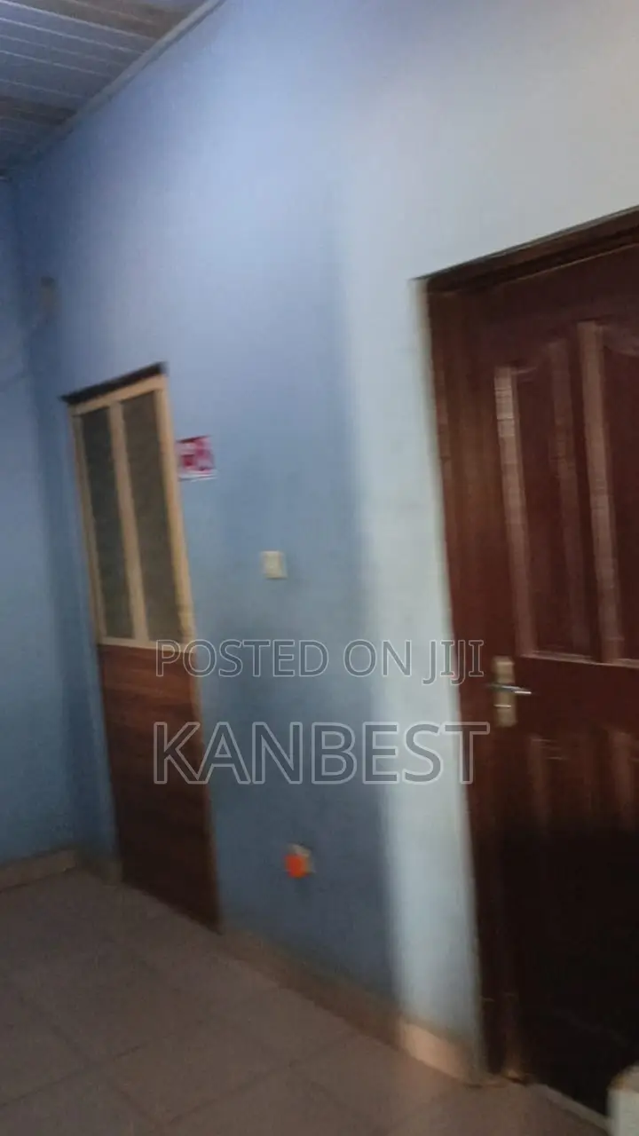 12bdrm Apartment in Barrier for sale