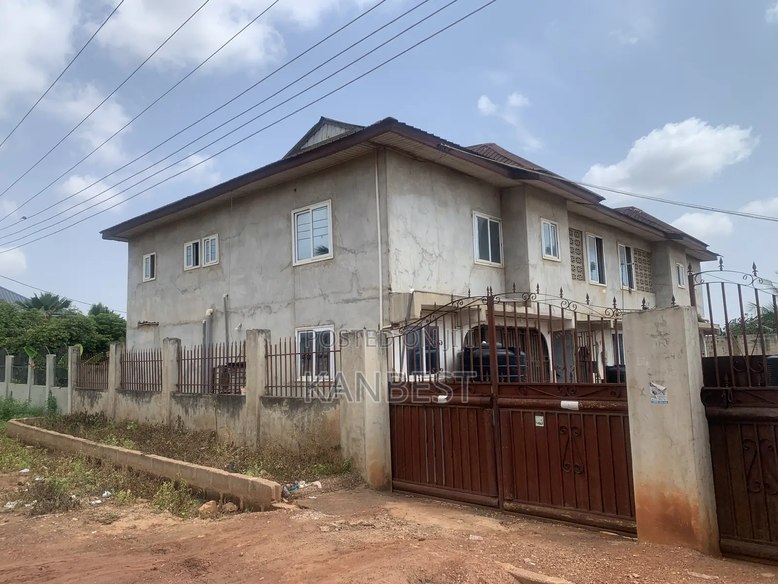 12bdrm Apartment in Barrier for sale
