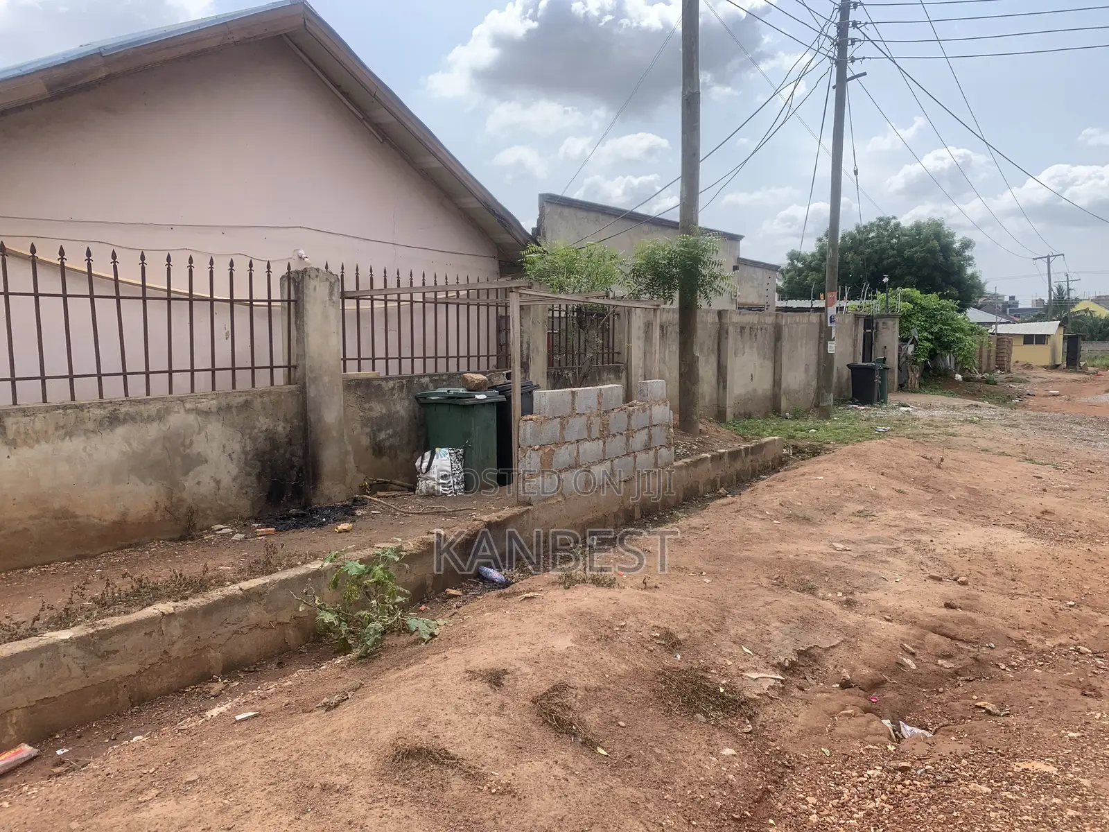12bdrm Apartment in Barrier for sale