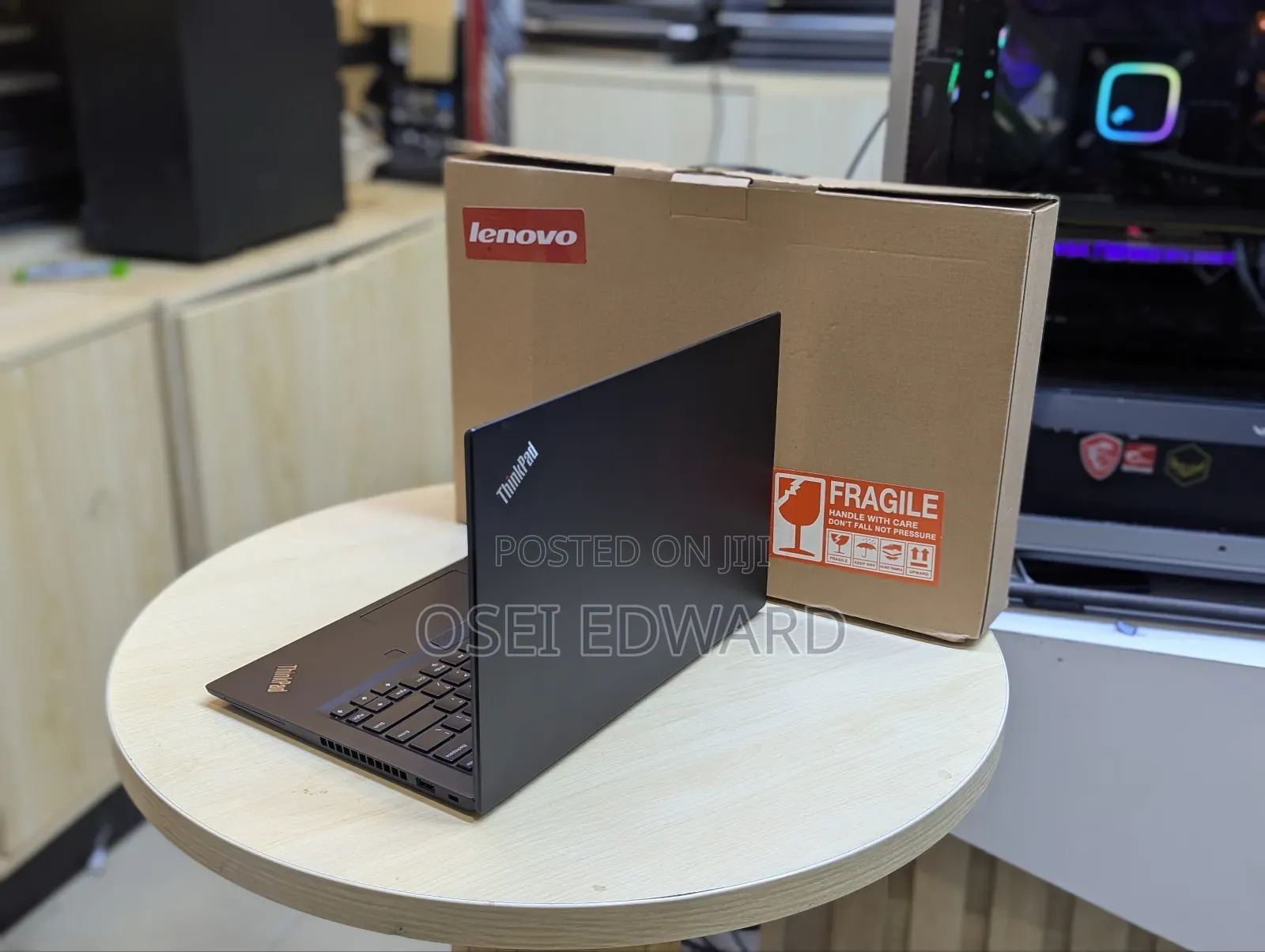 Laptop Lenovo Thinkpad T14s Gen 1 16GB AMD Ryzen 7 SSD 256GB