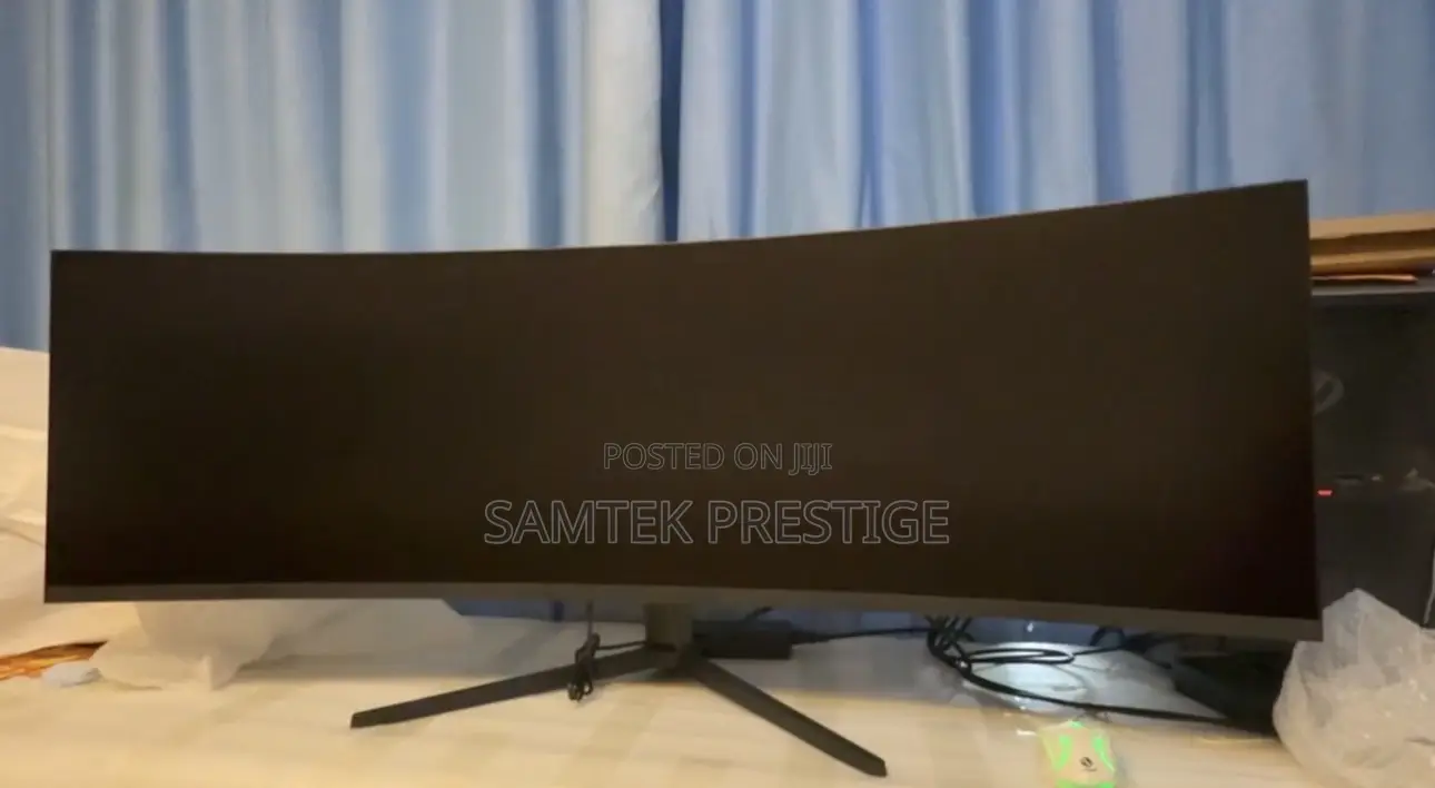 Samtek 49inch Curve 165hz Gaming Monitor