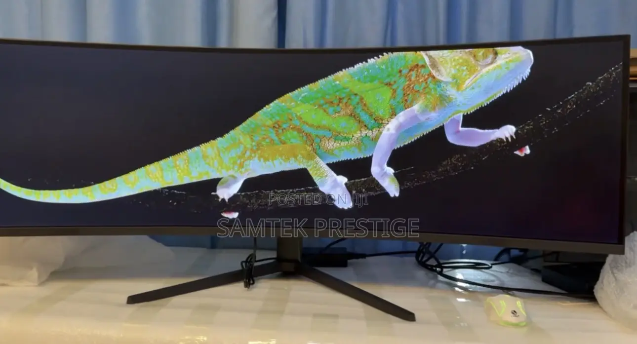 Samtek 49inch Curve 165hz Gaming Monitor