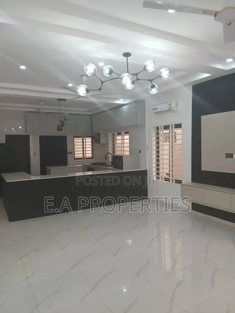 3bdrm House in E A Properties, Ghana Flag for sale