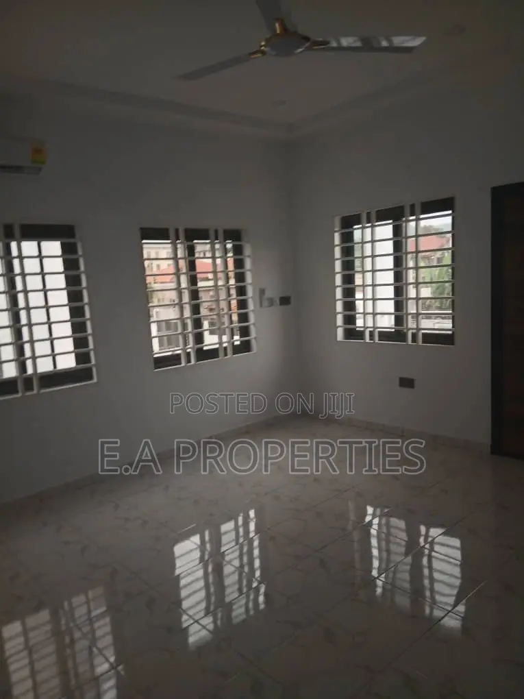 3bdrm House in E A Properties, Ghana Flag for sale