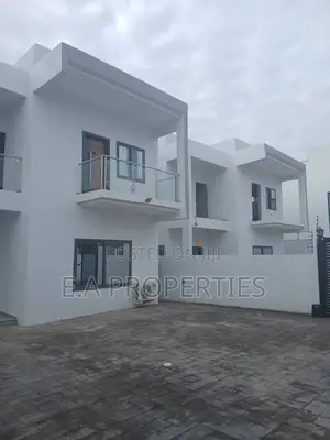 3bdrm House in E A Properties, Ghana Flag for sale