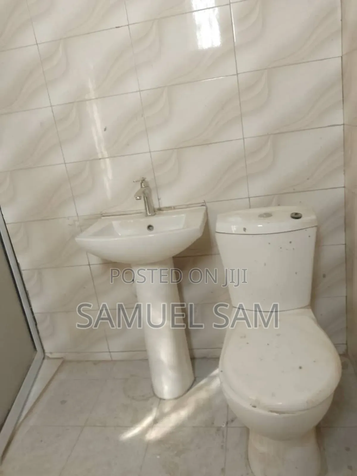 2bdrm Apartment in Tema Com.10 for rent