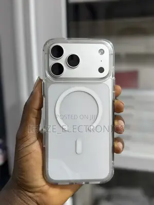 iPhone 17pro/17pro Max Transparent Cover With Magsafe
