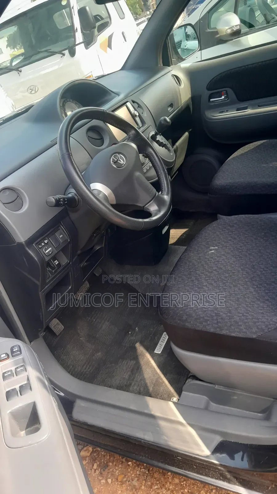 Toyota Sienta 2013 Black