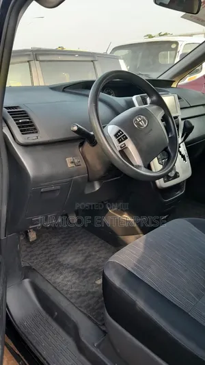 Toyota Voxy 2011 Black