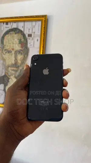 Apple iPhone XR 64 GB Black