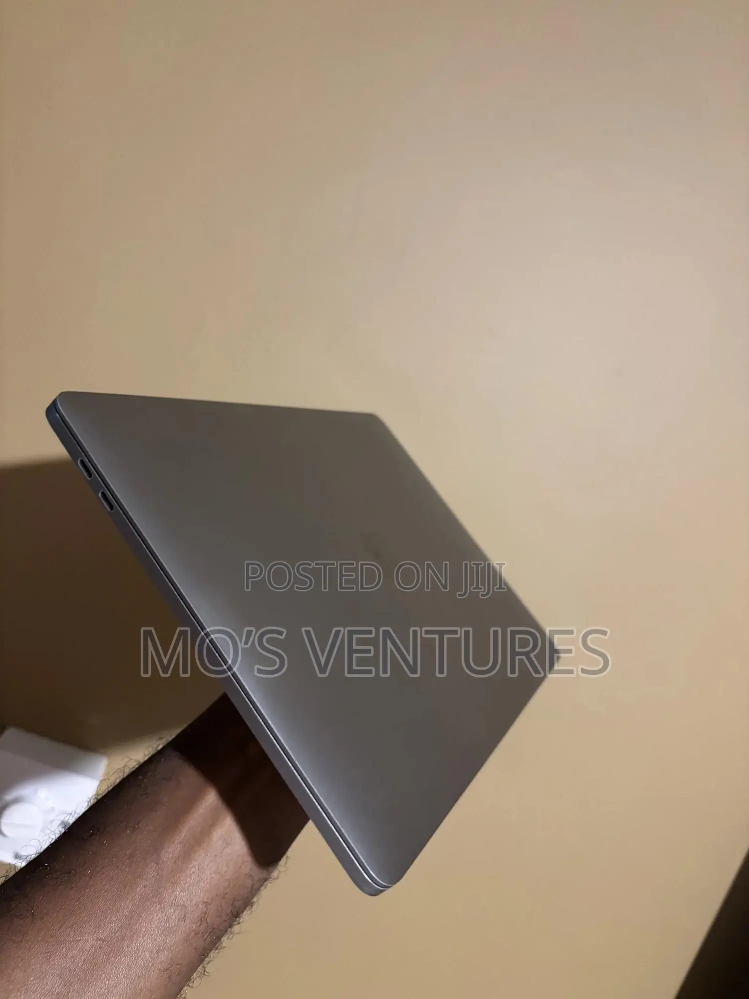 Laptop Apple MacBook Pro 2020 16GB Intel Core i5 SSD 250GB