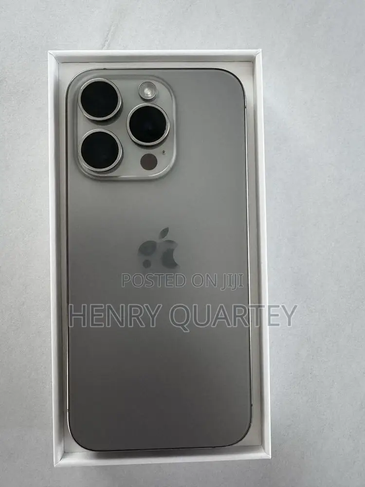 Apple iPhone 15 Pro Max 256 GB Gray