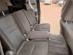 Toyota HiAce 2010 Black