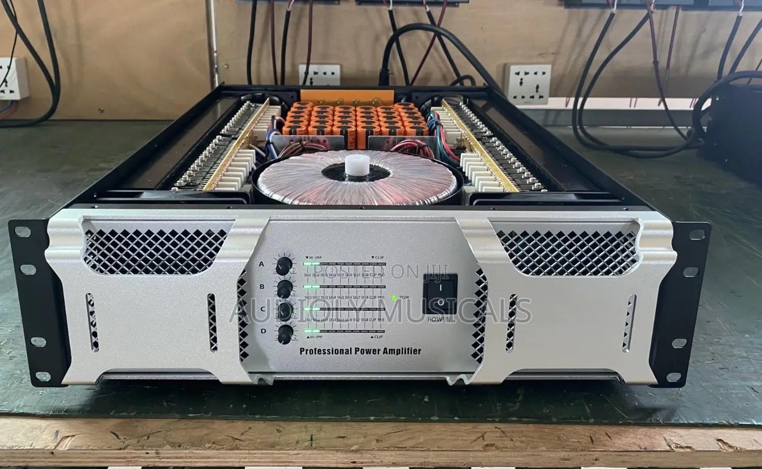 Ev 4-Channel Amplifier S900plus