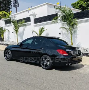 Mercedes-Benz C300 Sport 4Matic Sedan AWD (2.0L 4cyll 7A) 2016 Black