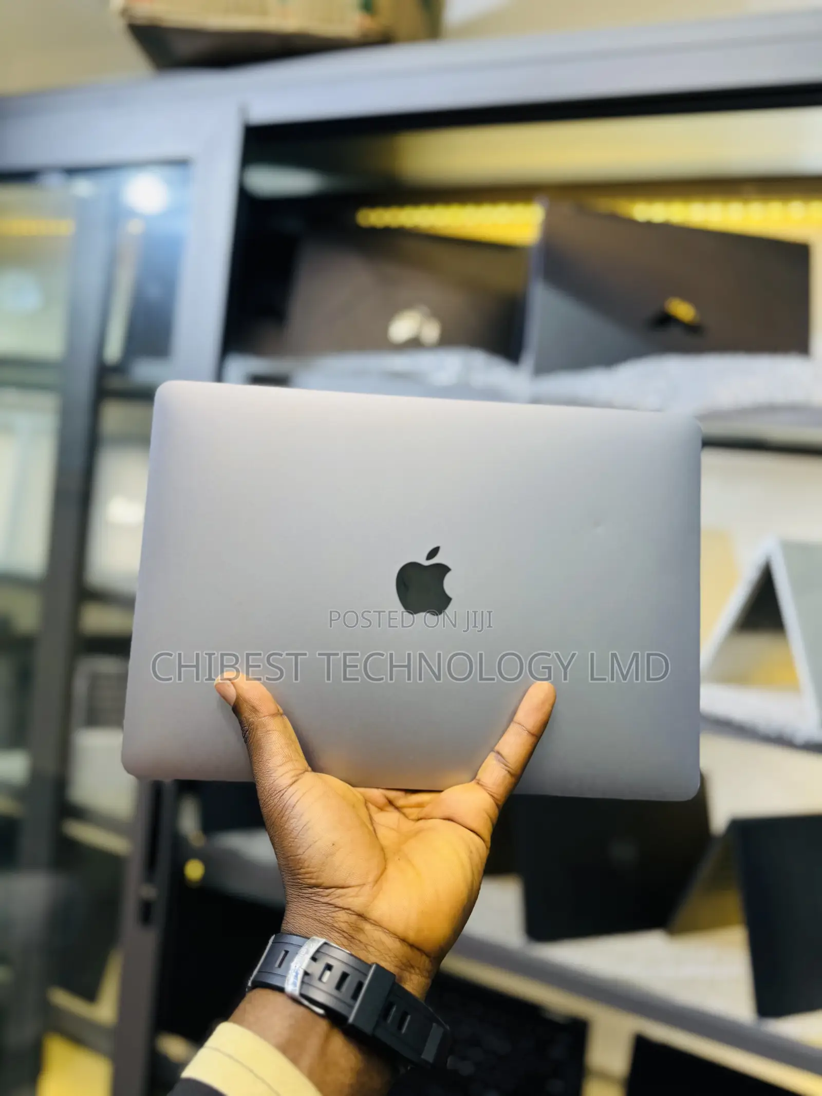 Laptop Apple MacBook Air 2020 8GB Intel Core i5 SSD 512GB