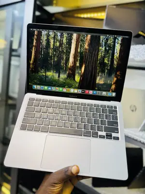 Laptop Apple MacBook Air 2020 8GB Intel Core i5 SSD 512GB