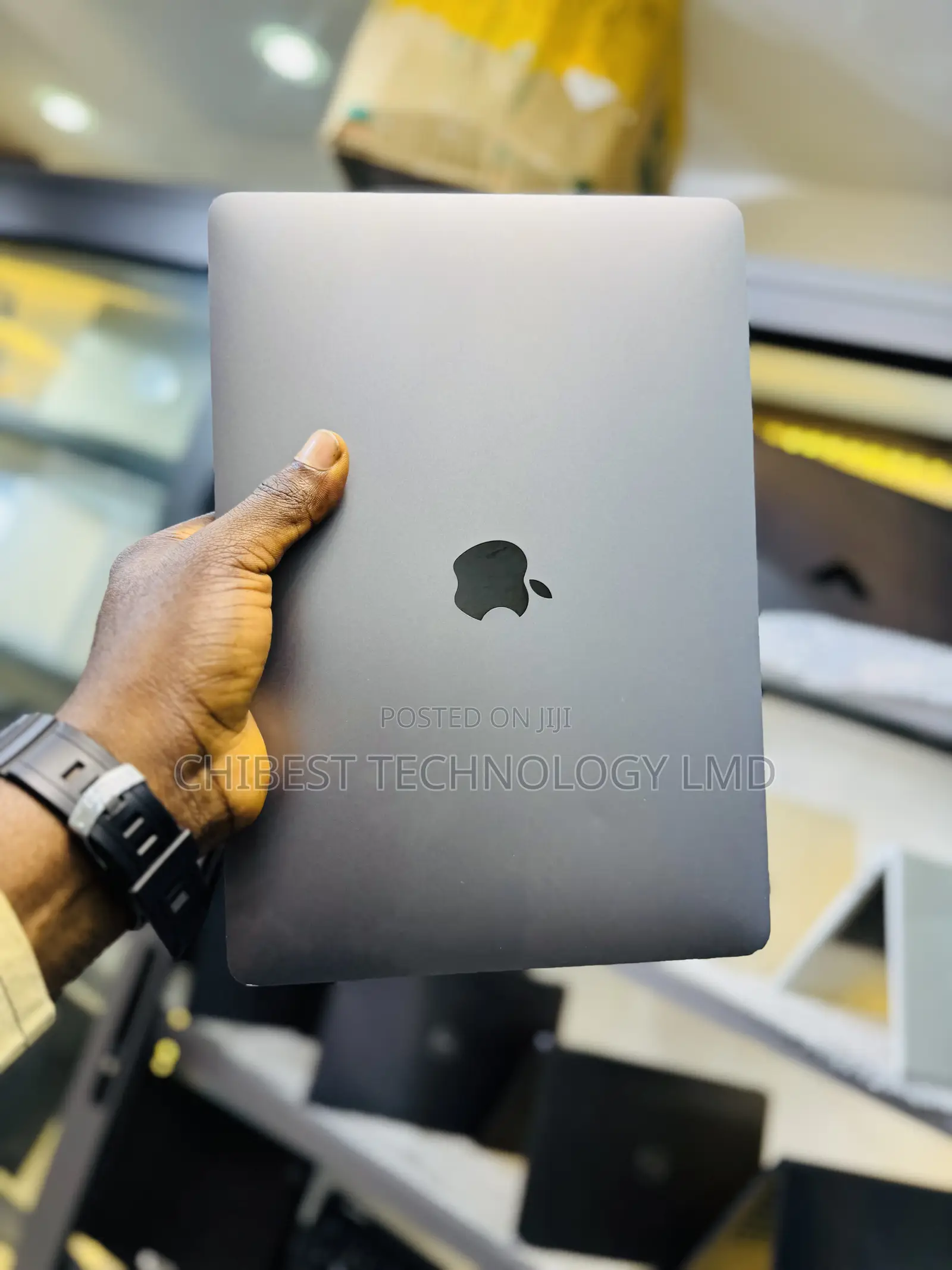 Laptop Apple MacBook Air 2020 8GB Intel Core i5 SSD 512GB