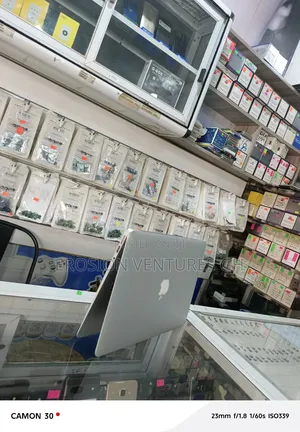 Laptop Apple MacBook Air 2012 4GB Intel Core I5 SSD 128GB