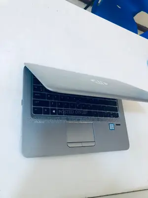 Laptop HP EliteBook 820 G3 8GB Intel Core i5 SSD 256GB