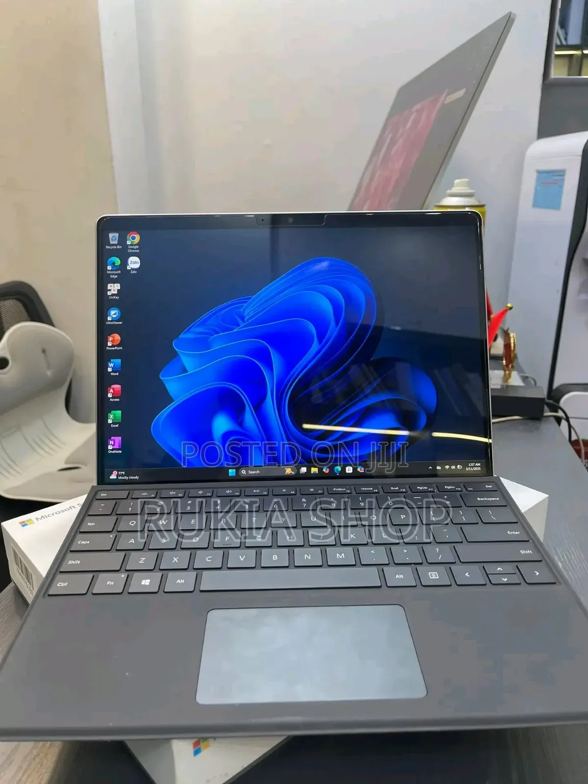 New Microsoft Surface Pro 7 16GB Intel Core I7 SSHD (Hybrid) 512GB for